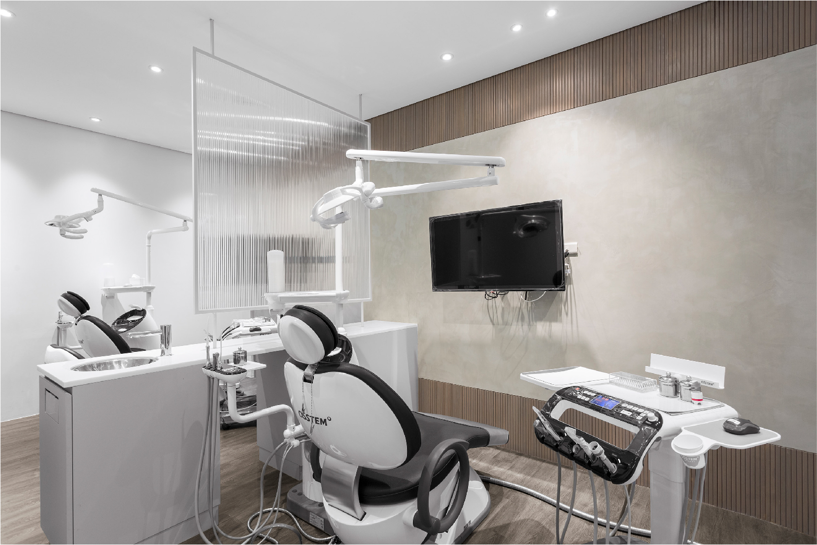 栢麗牙醫 BerKlee Dental Clinic.