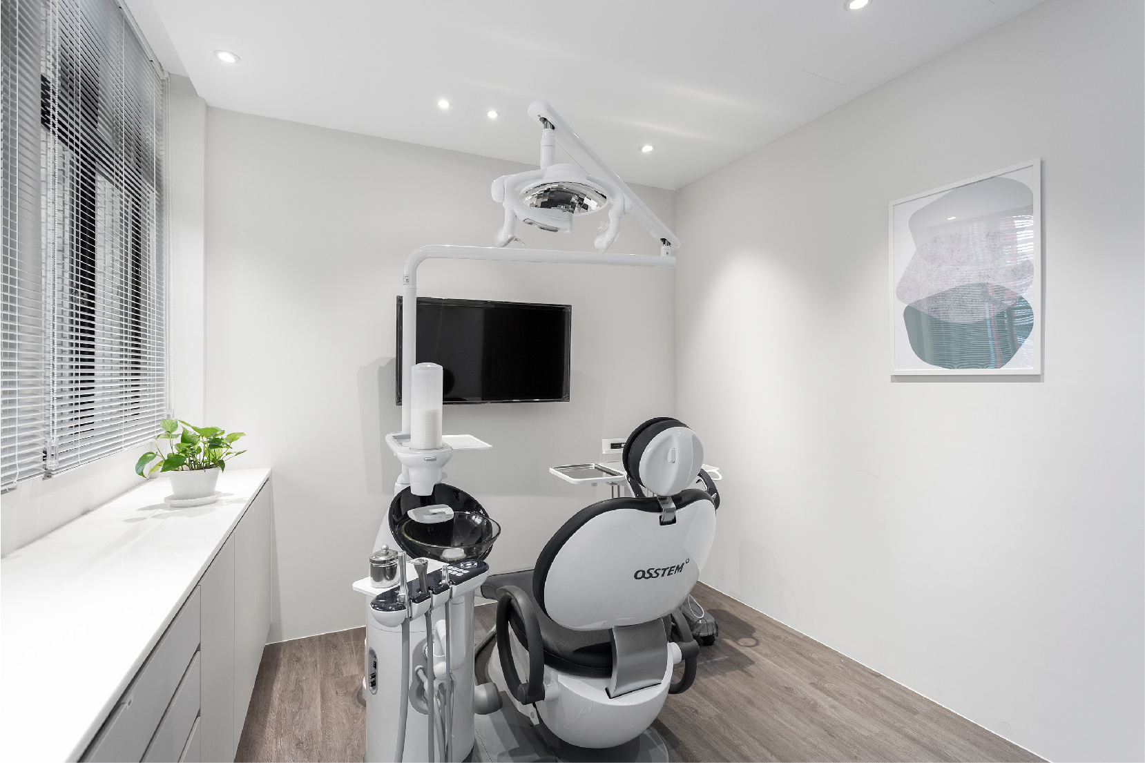 栢麗牙醫 BerKlee Dental Clinic.