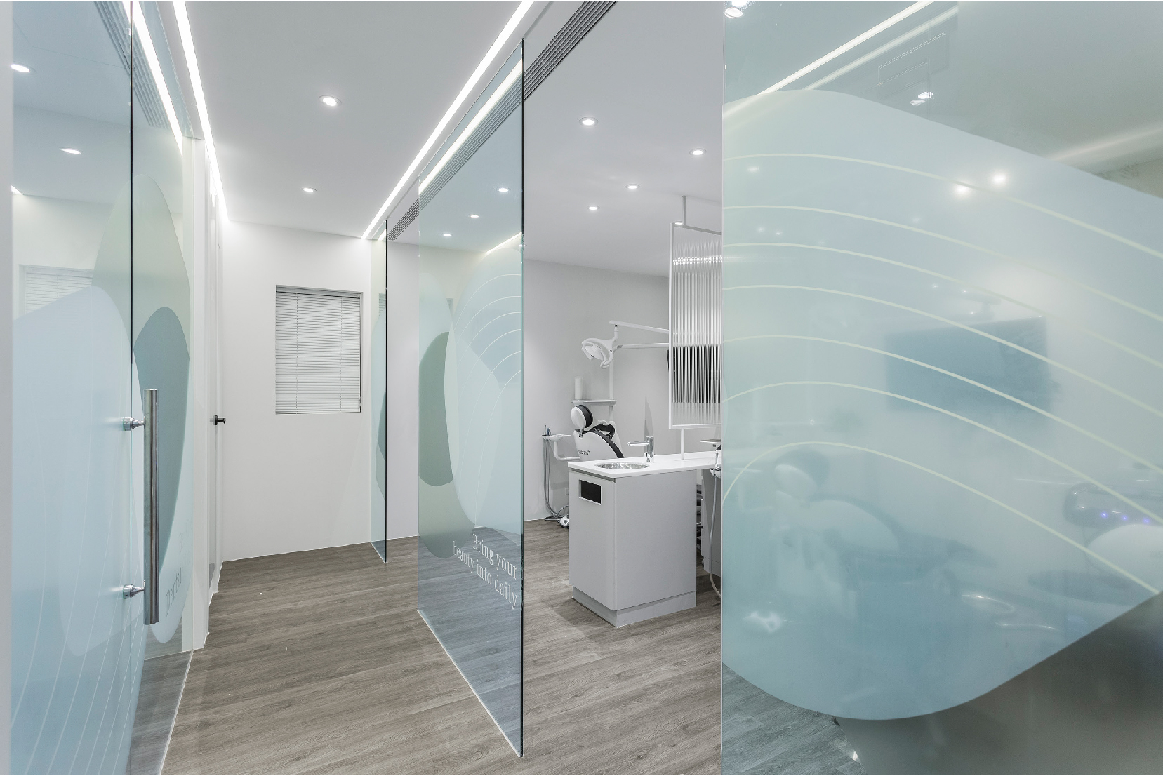 栢麗牙醫 BerKlee Dental Clinic.