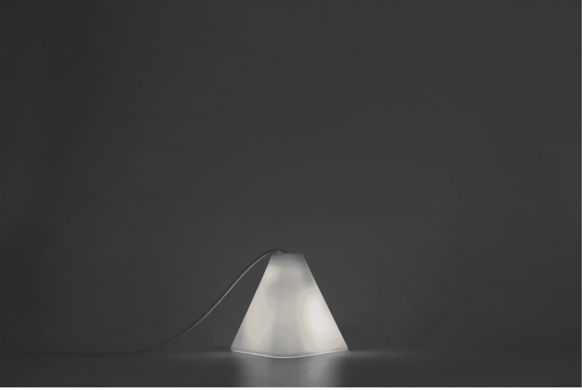 角燈 Trig Light